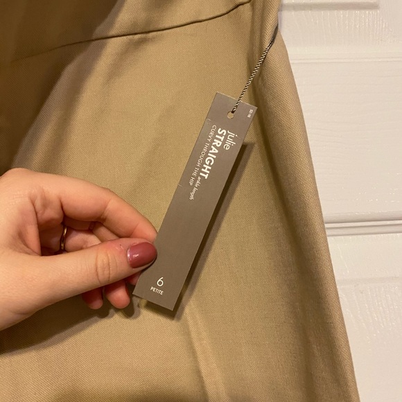 NWT LOFT Khaki Pants - Picture 4 of 5